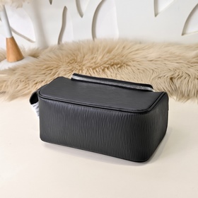 Mont Blanc — новейшая мужская сумка, и