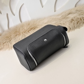Mont Blanc — новейшая мужская сумка, и