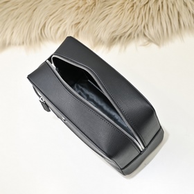 Mont Blanc — новейшая мужская сумка, и