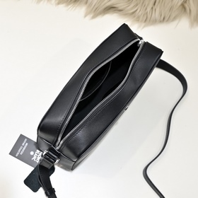 Montblanc — новейшая мужская сумка чер