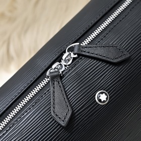 Mont Blanc — новейшая мужская сумка че