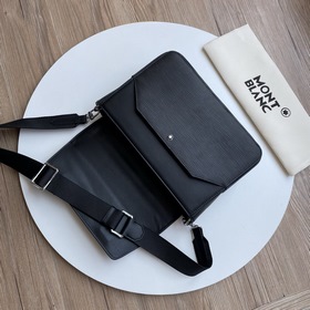 Сумка Montblanc Classic Crossbody Bag 