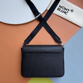 Сумка Montblanc Classic Crossbody Bag 