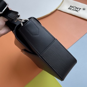 Сумка Montblanc Classic Crossbody Bag 