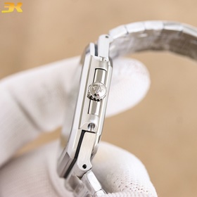 Новые часы Patek Philippe CUBITUS 5821