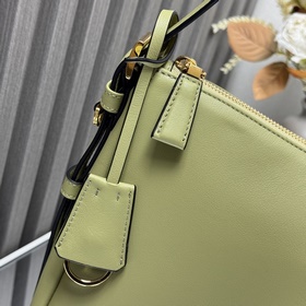 [Премиум-аутентичность] (Большой раз
