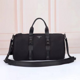 PRADA — новейшая дорожная сумка и сумо