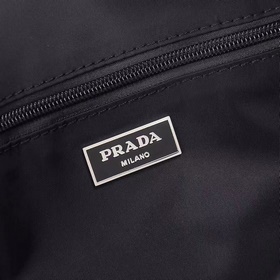 PRADA — новейшая дорожная сумка и сумо