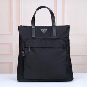 PRADA — новейшая мужская сумка Prada,