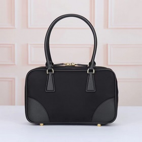 PRADA — Последняя коллекция сумок Офиц