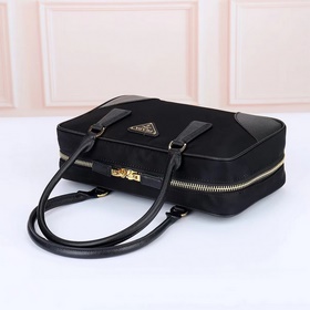 PRADA — Последняя коллекция сумок Офиц