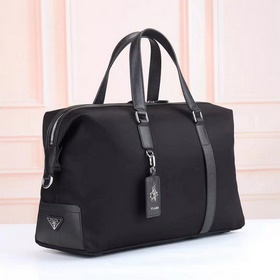 PRADA — новейшая дорожная сумка и сумо