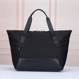 PRADA — новейшая дорожная сумка и сумк