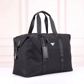 PRADA — новейшая дорожная сумка Prada,