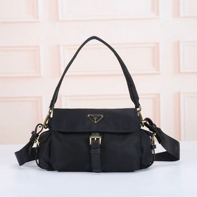 PRADA — новейшая сумка через плечо от