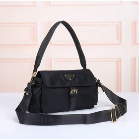PRADA — новейшая сумка через плечо от 