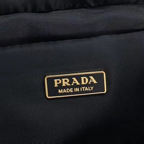 PRADA — новейшая сумка через плечо от 