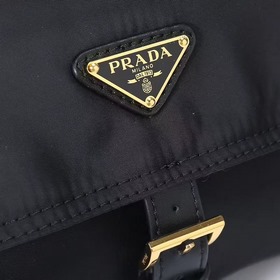 PRADA — новейшая сумка Prada через пле