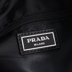 PRADA — новейшая мужская сумка через п