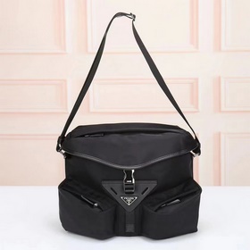PRADA — новейшая сумка через плечо и с