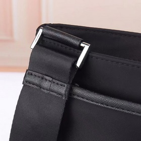 PRADA — новейшая сумка Prada с одним п