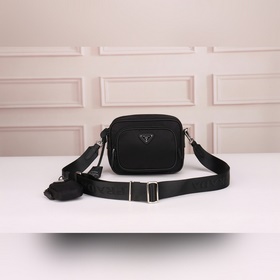 PRADA — новейшая сумка для фотоаппарат
