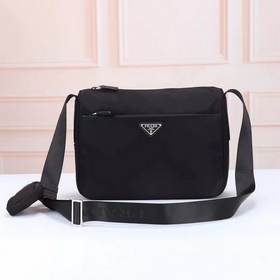 PRADA — новейшая сумка Prada с одним п