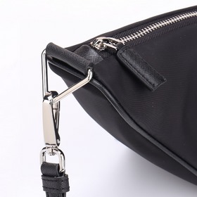 PRADA — новейшая треугольная сумка Pra