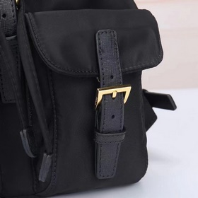 PRADA — новейший рюкзак Prada. Официал