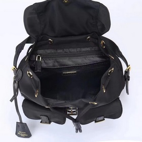 PRADA — новейший рюкзак Prada. Официал
