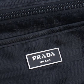 PRADA — новейший рюкзак Prada. Официал