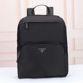 PRADA — новейший рюкзак Prada. Официал