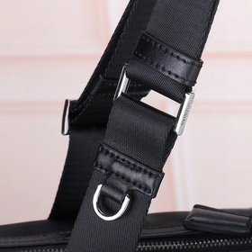 PRADA — новейшая дорожная сумка и сумк
