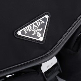 PRADA — новейшая сумка через плечо и п