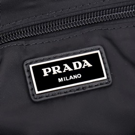 PRADA — новейшая сумка через плечо и п
