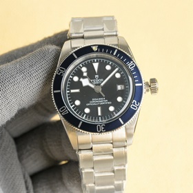 Обновленная коллекция TUDOR Black Bay