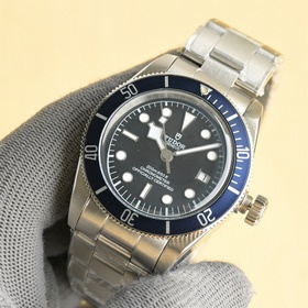 Обновленная коллекция TUDOR Black Bay