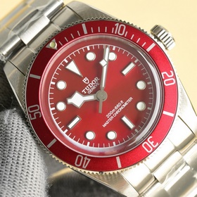 Обновленная коллекция TUDOR Black Bay 