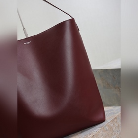 Сумка Bold Hobo  Сумка Bold Hobo М