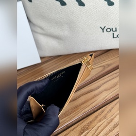 Картодержатель YSL SAINT LAURENT из зе
