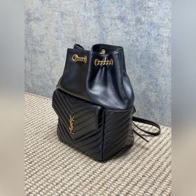 Новейший рюкзак из кожи ягненка от YSL