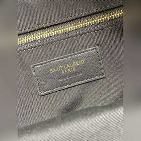 Новейший рюкзак из кожи ягненка от YSL