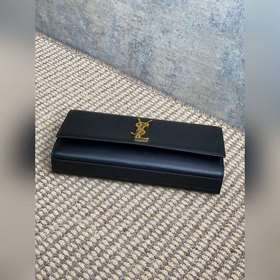 Классическая сумочка Saint Laurent YSL