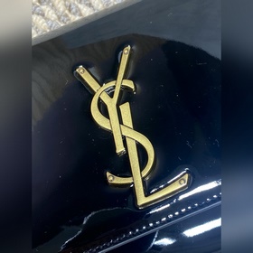 Классическая сумочка Saint Laurent YSL