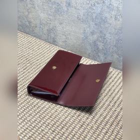 Классическая сумочка Saint Laurent YSL