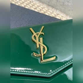 Новая сумка самым знаковым фирменным м