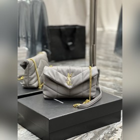 Серый с золотистой фурнитурой  LOULO