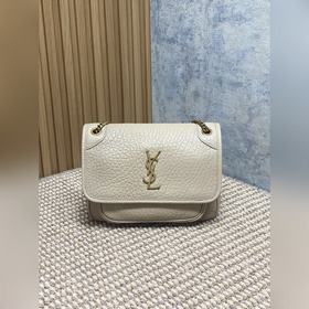 Новая сумка Niki от YSL в цвете латте-