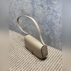 Apricot YSL 2026 Новинка Volitire Unde