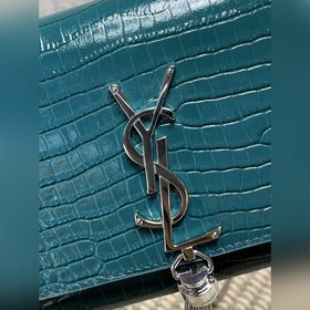 Зеленая сумка YSL Saint Laurent Boutiq